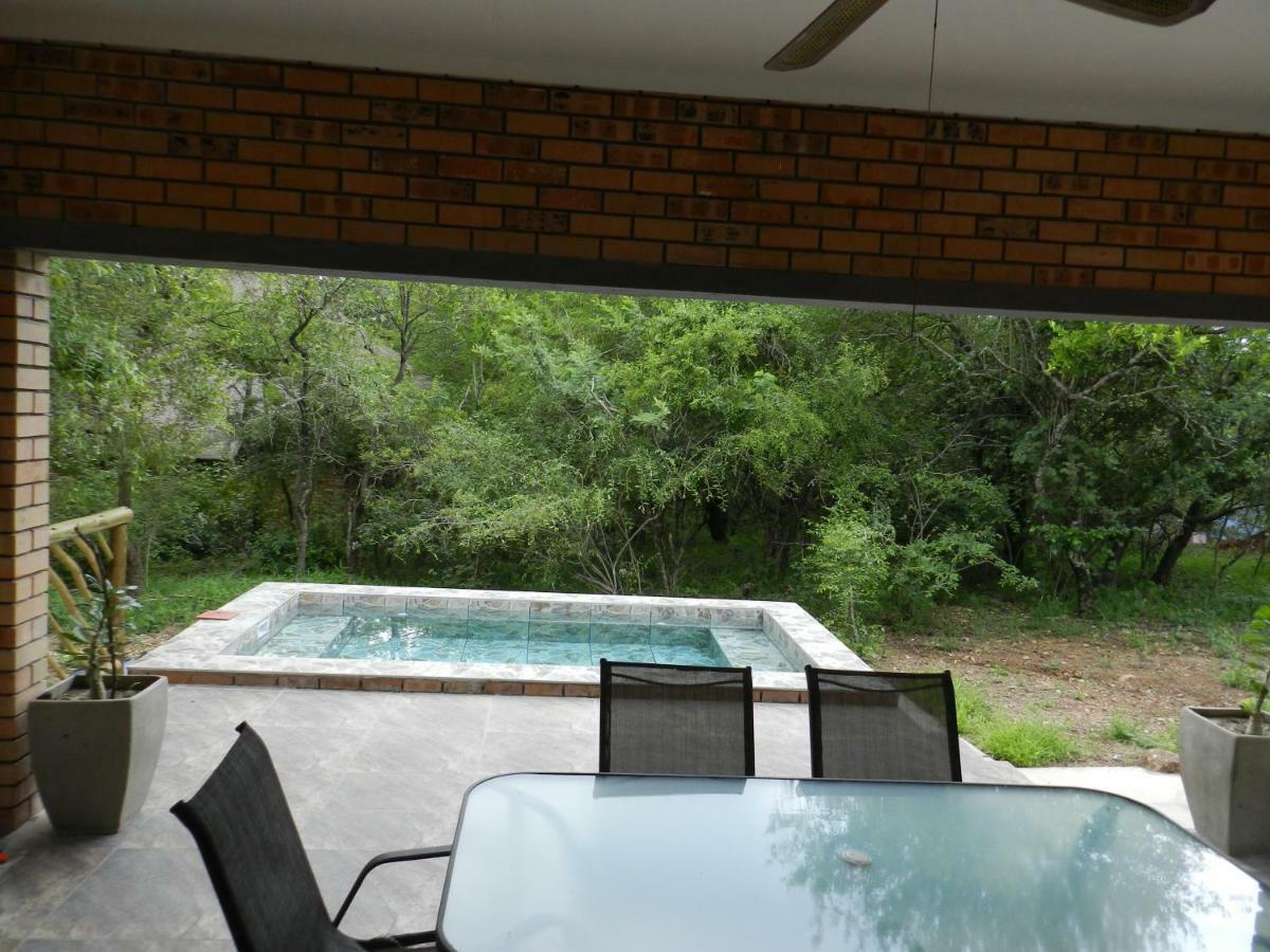 Buffalo Marloth Park Exterior photo